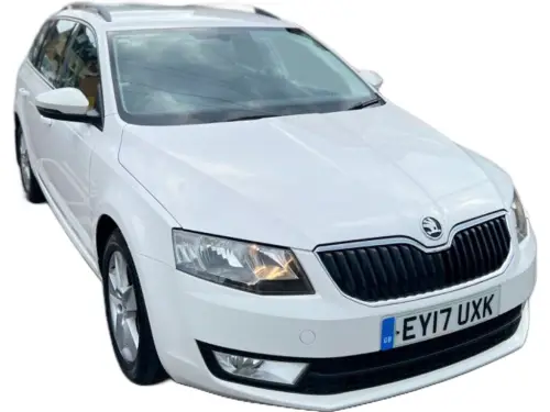 Škoda Octavia EY17 UXK