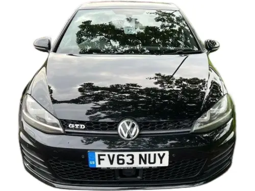 Volkswagen Golf FV63 NUY