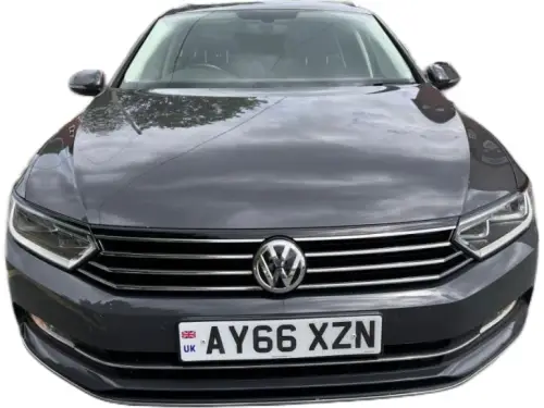 Volkswagen Passat AY66 XZN