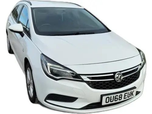 Vauxhall Astra OU68 EUK