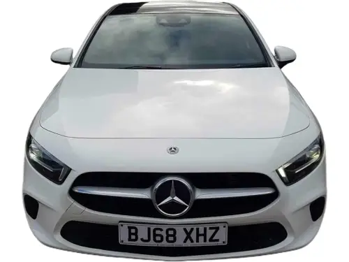Mercedes-Benz A 180 D Sport Premium + Auto BJ68 XHZ