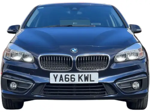 BMW 216 YA66 KWL
