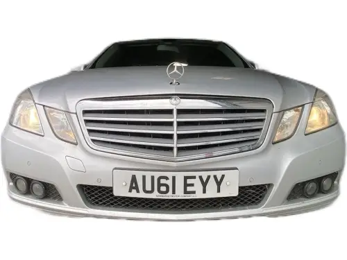 Mercedes-Benz E AU61 EYY