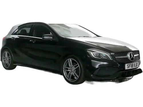 Mercedes-Benz A 180 AMG Line Premium SF18 VJD