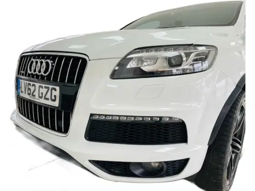 Audi Q7 LV62 GZG