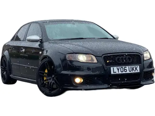 Audi RS4 LY06 UKK