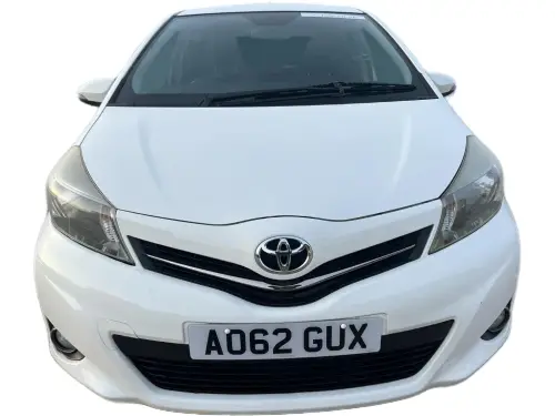 Toyota Yaris AO62 GUX