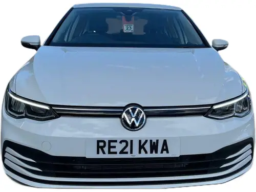 Volkswagen Golf Life TSI RE21 KWA