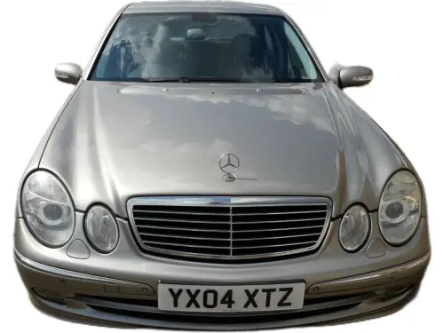 Mercedes-Benz E YX04 XTZ
