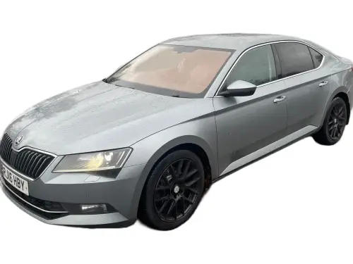 Škoda Superb RJ16 HBY