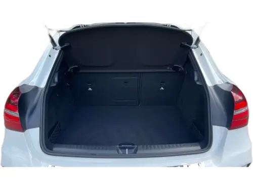 BMW 3 Series YP12 SHX