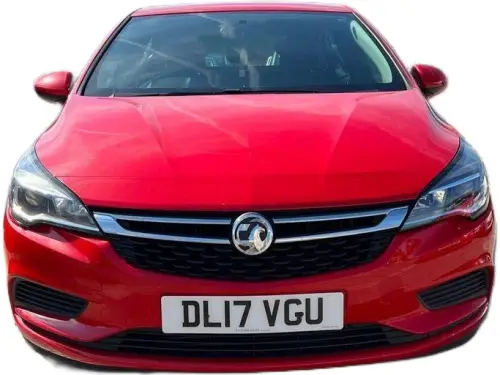 Vauxhall Astra Design Turbo DL17 VGU
