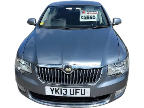 Škoda Superb YK13 UFU