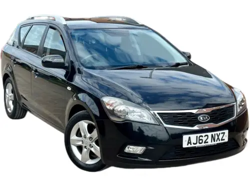 Kia Ceed AJ62 NXZ