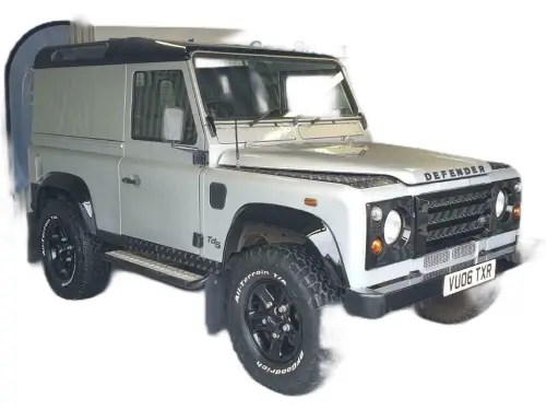 Land Rover Defender VU06 TXR