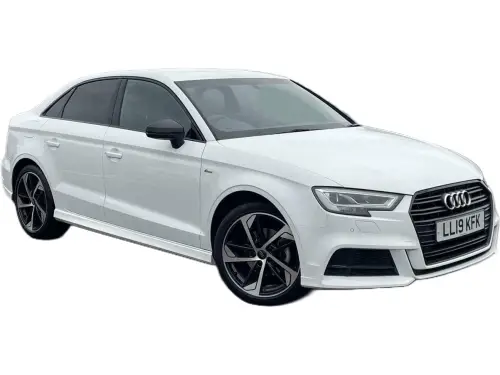 Audi A3 S Line Black ED 35 TFSI S-A LL19 KFK