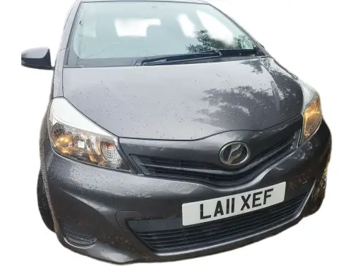 Toyota Yaris LA11 XEF