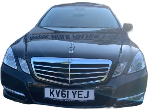 Mercedes-Benz E KV61 YEJ