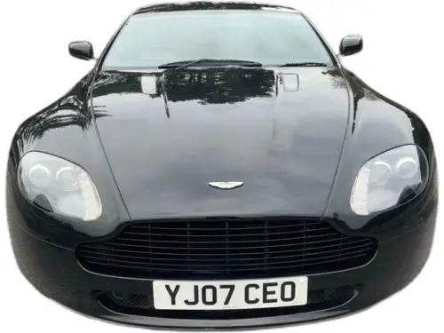 Aston Martin V8 Vantage YJ07 CEO