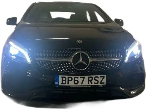 Mercedes-Benz A 180 AMG Line Premium BP67 RSZ