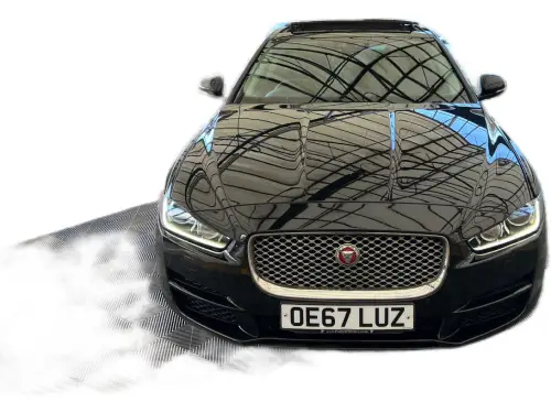 Jaguar XE OE67 LUZ