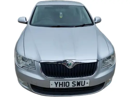 Škoda Superb YH10 SWU