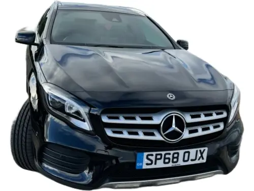 Mercedes-Benz GLA 200 AMG Line Premium + A SP68 OJX