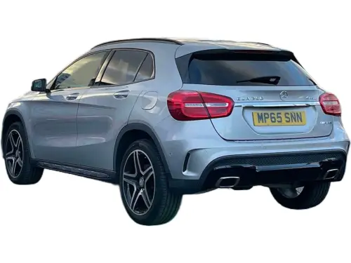 Mercedes-Benz GLA250 Amgline Premium+ 4MAT A MP65 SNN