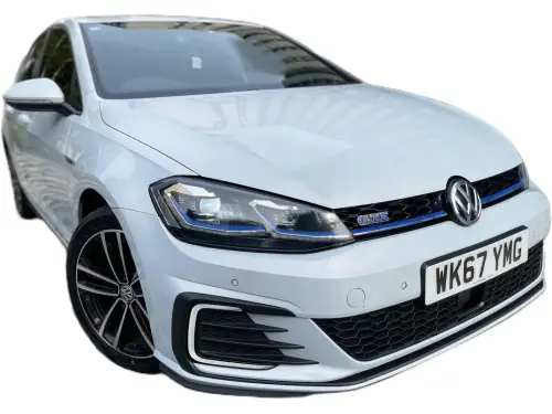 Volkswagen Golf WK67 YMG