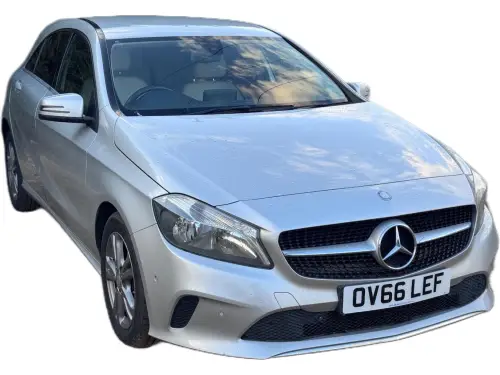 Mercedes-Benz A 200 D SE Executive OV66 LEF