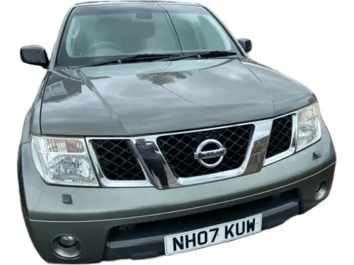 Nissan Pathfinder Sport dCi NH07 KUW