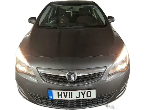 Vauxhall Astra Exclusiv Auto HV11 JYO