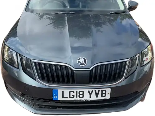 Škoda Octavia LG18 YVB