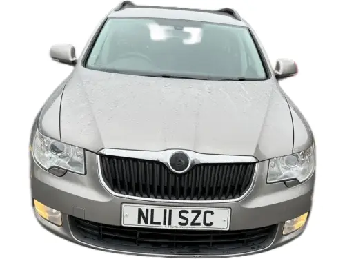 Škoda Superb NL11 SZC