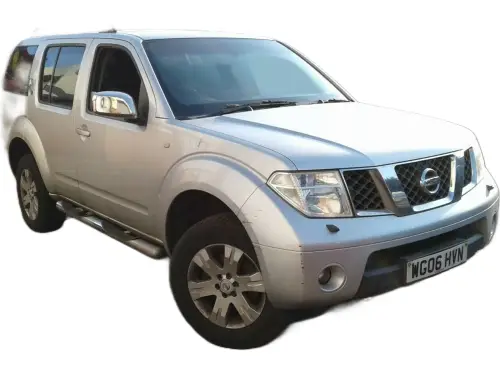 Nissan Pathfinder Sport dCi WG06 HVN