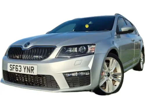 Škoda Octavia SF63 YNR