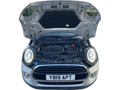 MINI Cooper YB19 APT