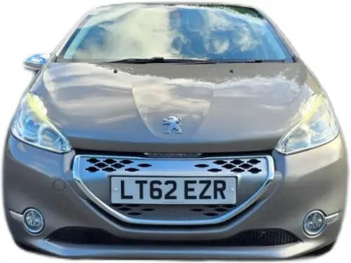 Peugeot 208 LT62 EZR