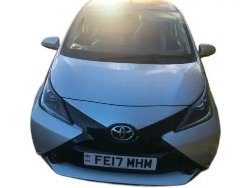 Toyota Aygo X-Play VVT-i FE17 MHM