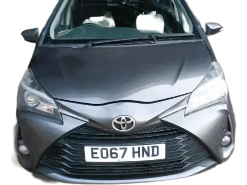 Toyota Yaris EO67 HND