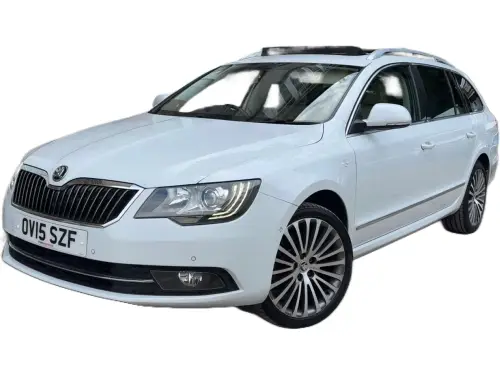 Škoda Superb OV15 SZF
