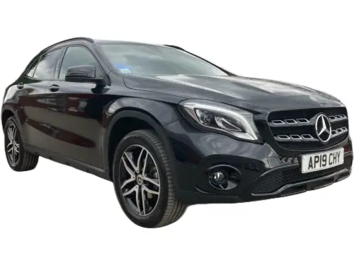 Mercedes-Benz GLA 180 Urban Edition AP19 CHY