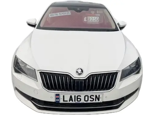 Škoda Superb LA16 OSN