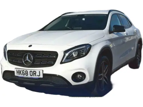 Mercedes-Benz GLA 180 Urban Edition HK68 ORJ