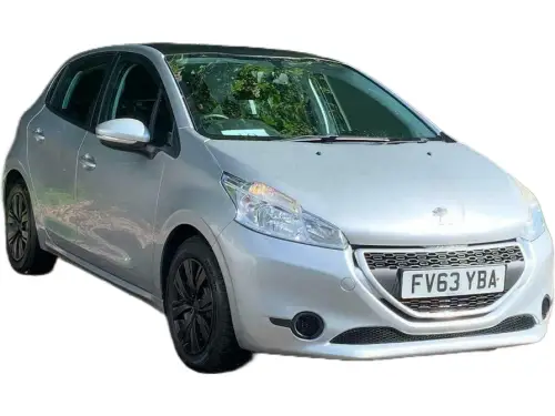 Peugeot 208 FV63 YBA