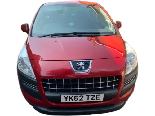 Peugeot 3008 Access E-HDi S-A YK62 TZE