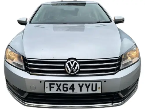 Volkswagen Passat FX64 YYU