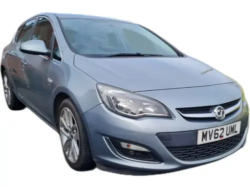 Vauxhall Astra MV62 UML
