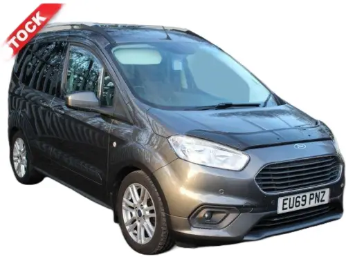 Ford Tourneo Courier Titanium TDCi EU69 PNZ
