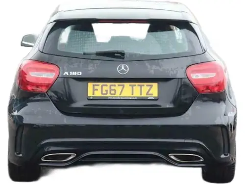 Mercedes-Benz A 180 AMG Line FG67 TTZ